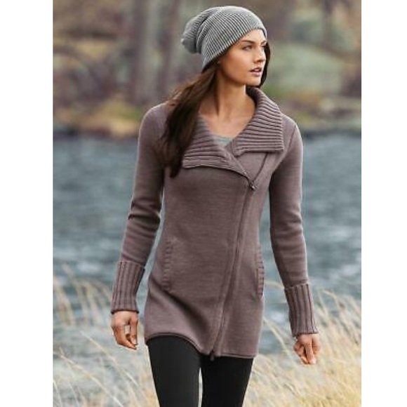 Athleta Sweaters - Athleta Chill Factor Sweater